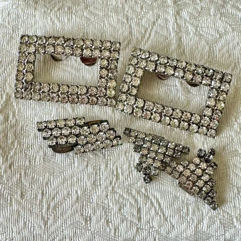Lot of 6 Rhinestone Shoe Clips Vintage Silver Rectangular, Dangling 3 Pairs ￼